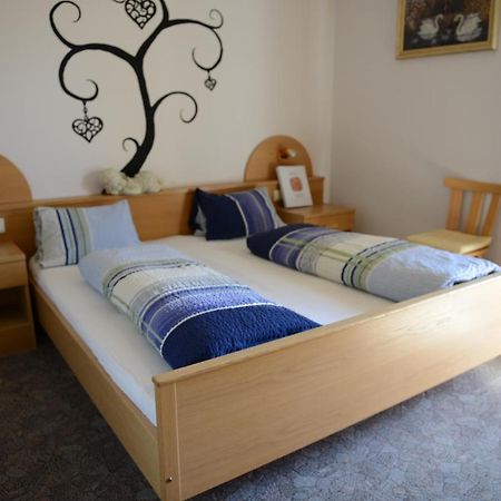 Brunnerhof Villa เฟลด์ทูร์นส์ ภายนอก รูปภาพ